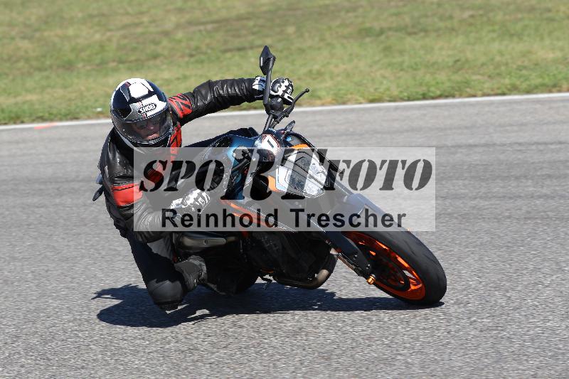 Archiv-2025/48 25.08.2025 Cornu Master School ADR/blau-bleu/0-3